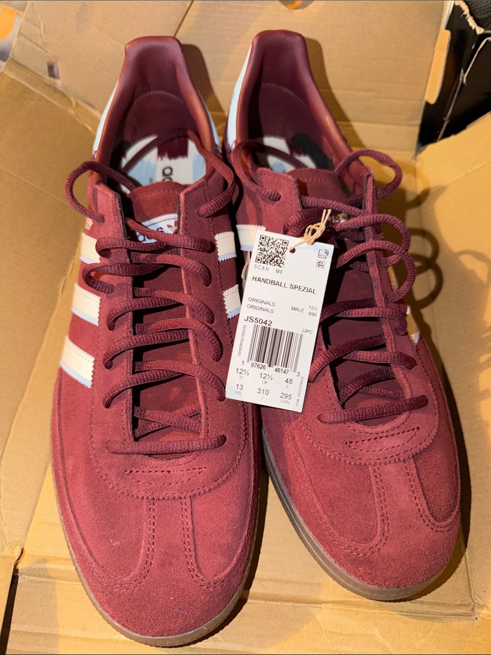 adidas Handball Spezial Men’s Sneakers - Maroon with White Stripes